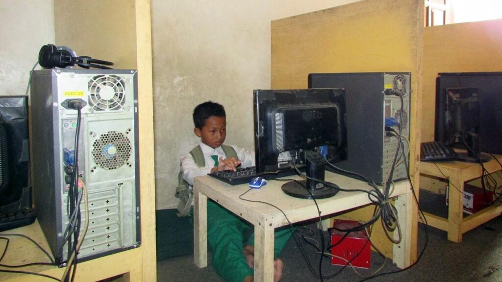 Bikin Kangen! Inilah 5 Momen Tak Terlupakan Bagi Anak Warnet