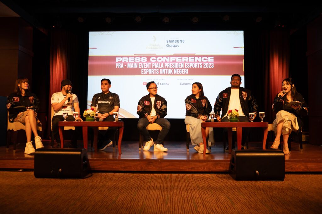 Jelang babak Main Event Piala Presiden Esports 2023, sejumlah persiapan sedang dilakukan untuk memastikan penyelenggaraan babak puncak kerjuaraan elektronik non-publisher paling prestisius di Indonesia ini berjalan lancar