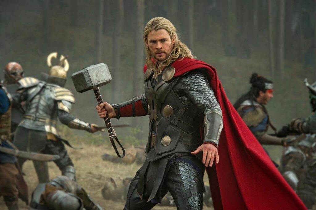 Chris Hemsworth perankan superhero thor