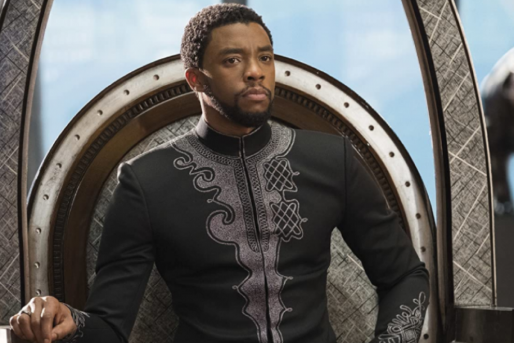 Chadwick Boseman perankan superhero black panther