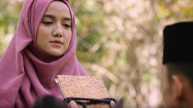Film Indonesia menuai kontroversi