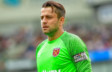 Kiper Liga Inggris Lukasz Fabianski 2